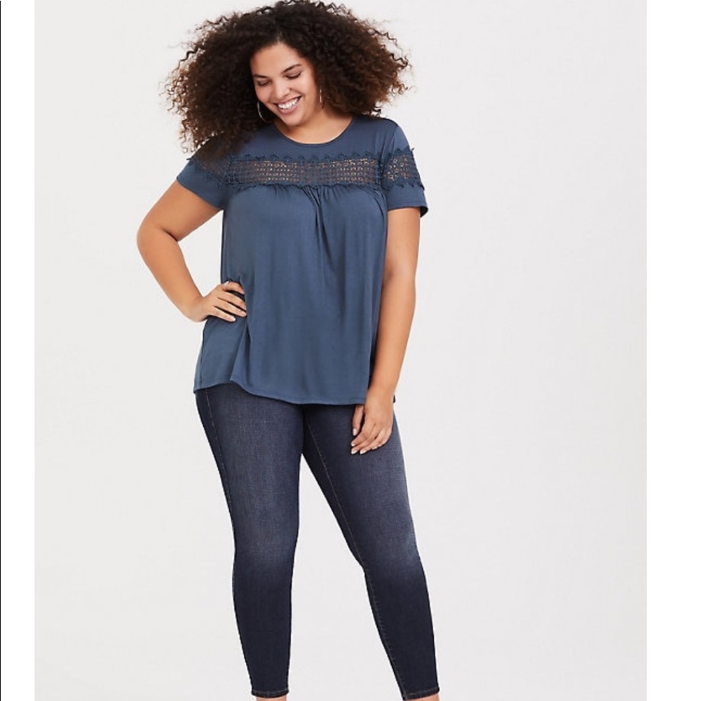 Torrid teal crotchet inset tee